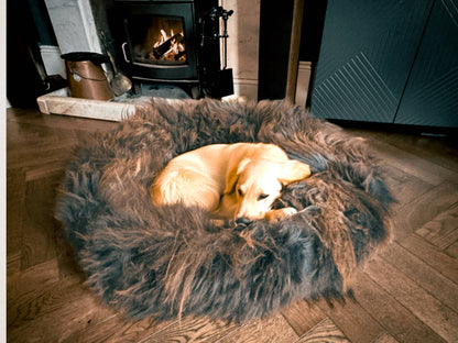 British Sheepskin Round Pet Bed for Cats & Dogs: Brown Undyed / 50cm Diameter