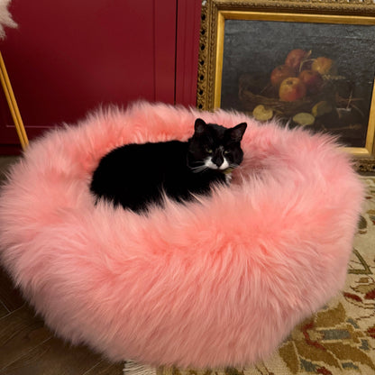 British Sheepskin Round Pet Bed for Cats & Dogs: Brown Undyed / 50cm Diameter